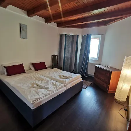 Somlyo Villa *