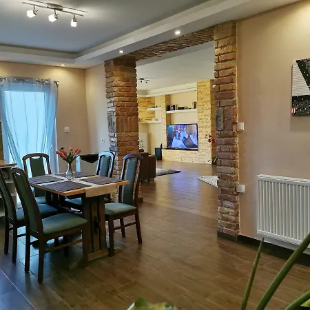 Villa Somlyo