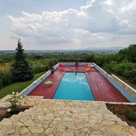 Villa Somlyo